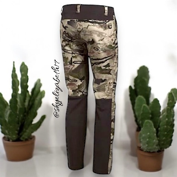 UNDER ARMOUR Women’s Hardwoods STR Forest All Season Camouflage Print Pants, 8 - Picture 3 of 14